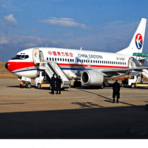 海西花土沟机场托运航空快运业稳步发展的原因是什么？